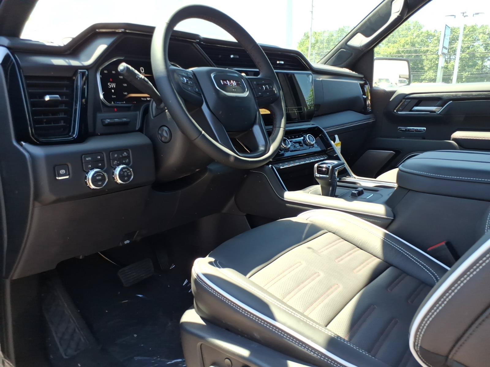 New 2026 GMC Sierra 1500 AT4X w/ LPO, Black Badging Package AWD/4WD image 9