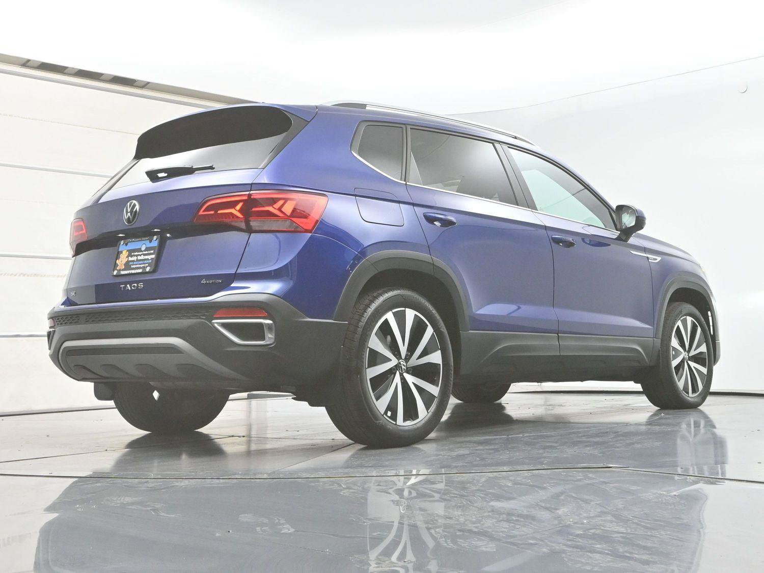 Used 2022 Volkswagen Taos SE w/ Panoramic Sunroof Package AWD/4WD image 30