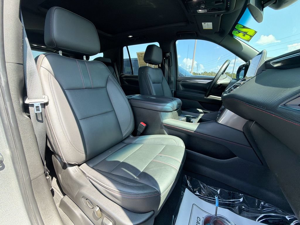Used 2023 Chevrolet Tahoe RST w/ Luxury Package RWD image 12
