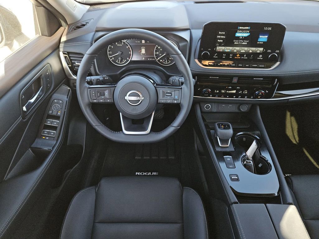 Used 2023 Nissan Rogue SL w/ SL Premium Package image 11