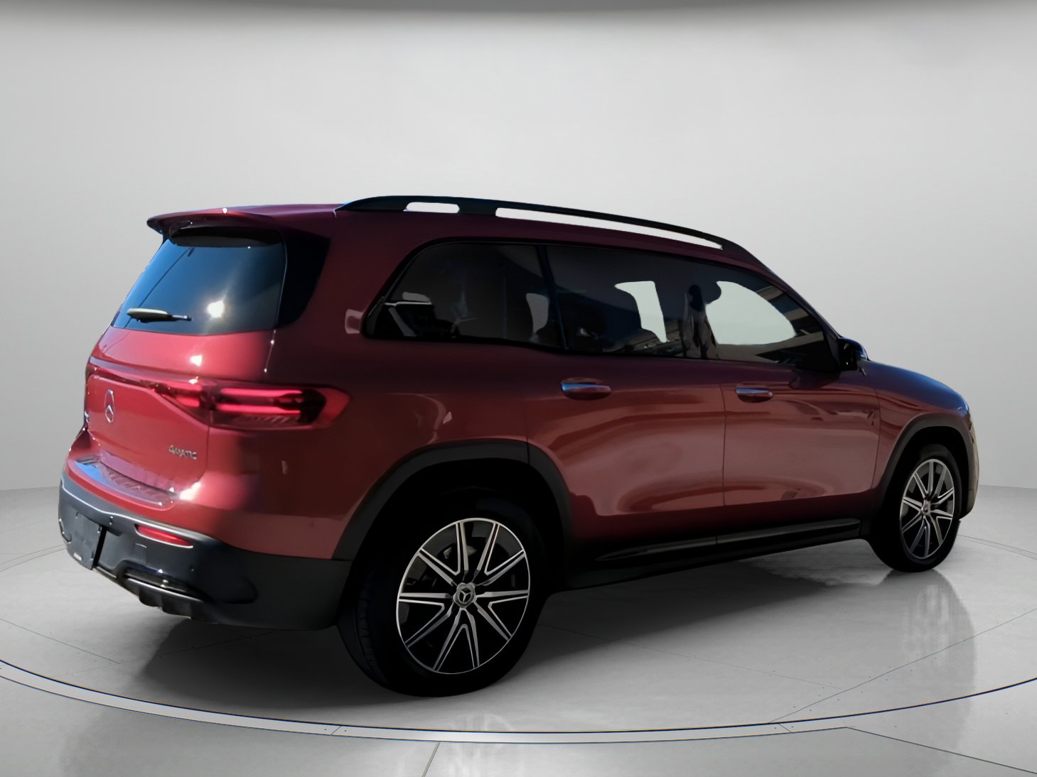 Used 2024 Mercedes-Benz EQB 300 4MATIC image 28