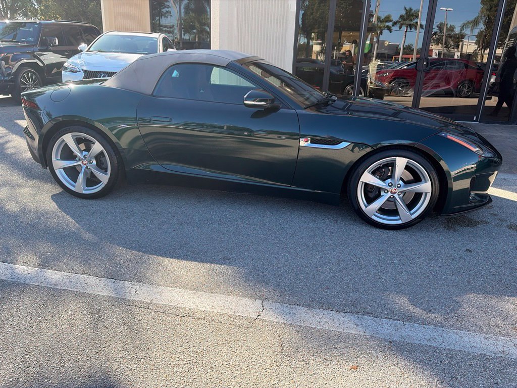 Used 2019 Jaguar F-TYPE Convertible RWD image 2