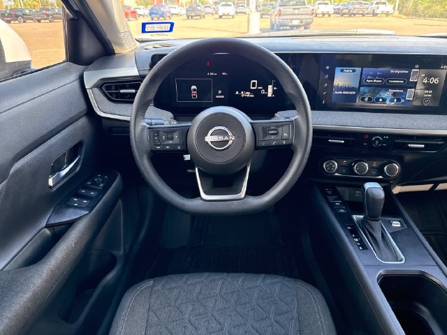 Certified 2025 Nissan Kicks SV FWD image 14