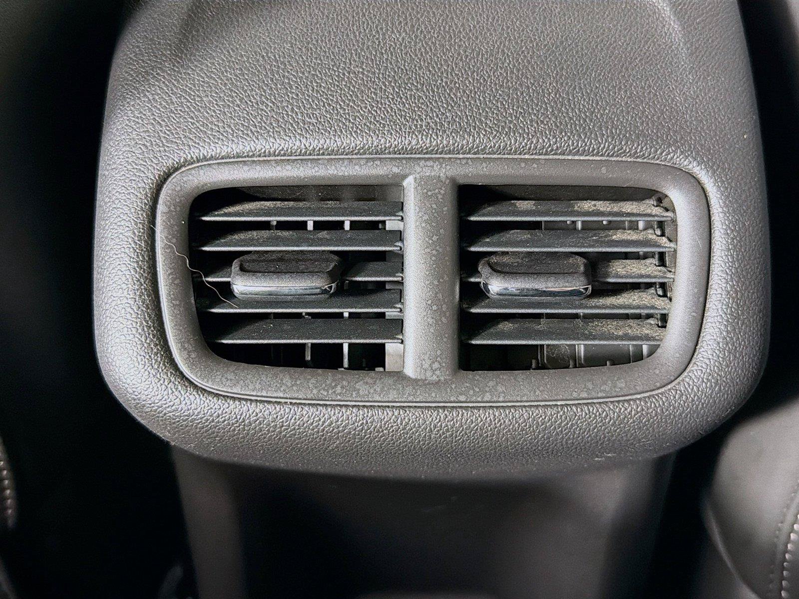 Used 2021 Buick Envision Essence AWD/4WD image 28