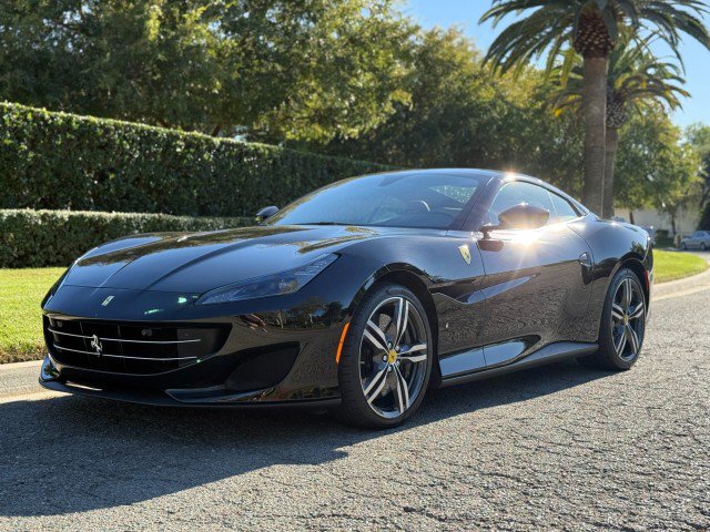 Used 2019 Ferrari Portofino RWD image 1