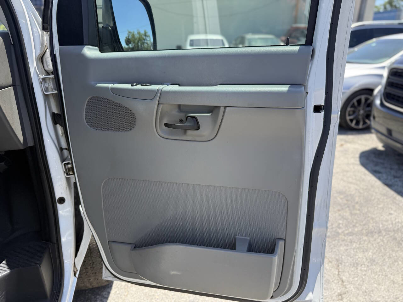 Used 2008 Ford E-250 and Econoline 250 RWD image 20