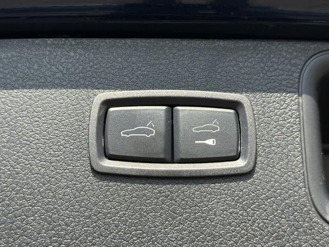 Used 2023 Porsche Macan AWD/4WD image 19