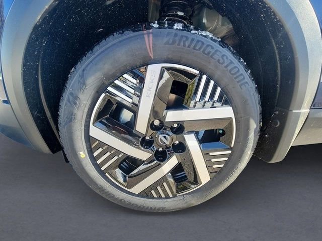 New 2025 Nissan Kicks SV w/ Illumination Package image 14