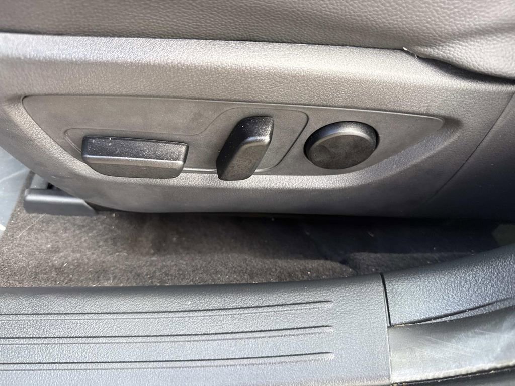 Certified 2024 MAZDA CX-50 AWD 2.5 S w/ Accent Package image 31