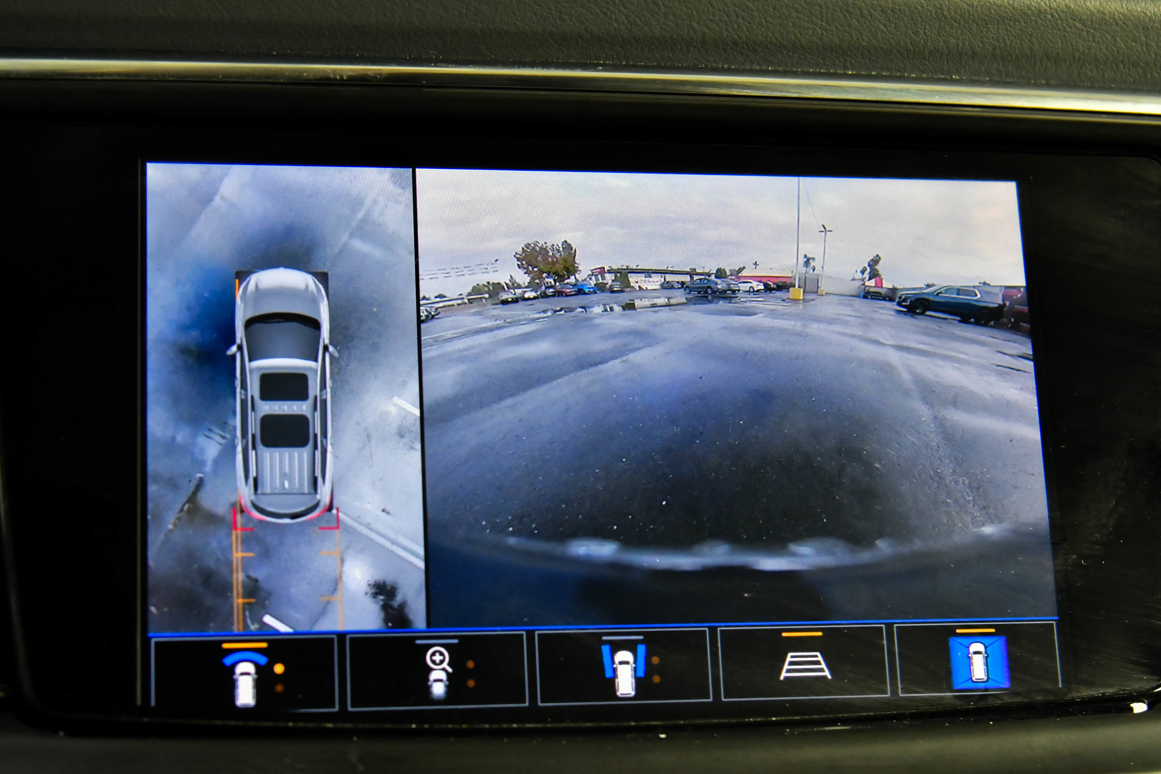 Used 2024 Buick Enclave Premium image 21