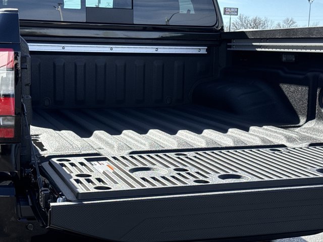 New 2026 Nissan Frontier SV AWD/4WD image 9