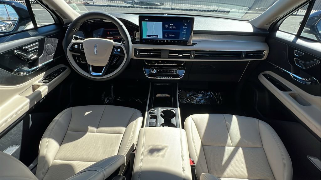 New 2025 Lincoln Corsair Premiere w/ Equipment Group 101A image 6