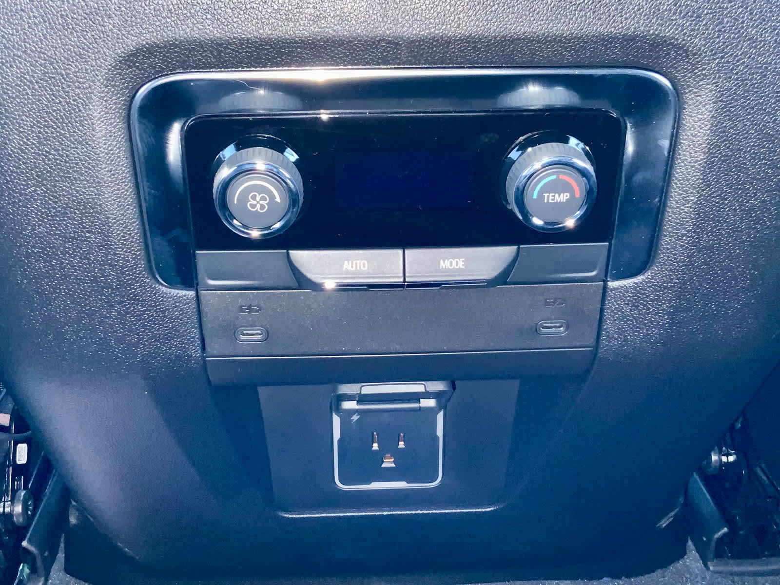 Certified 2025 Chevrolet Tahoe LS image 46