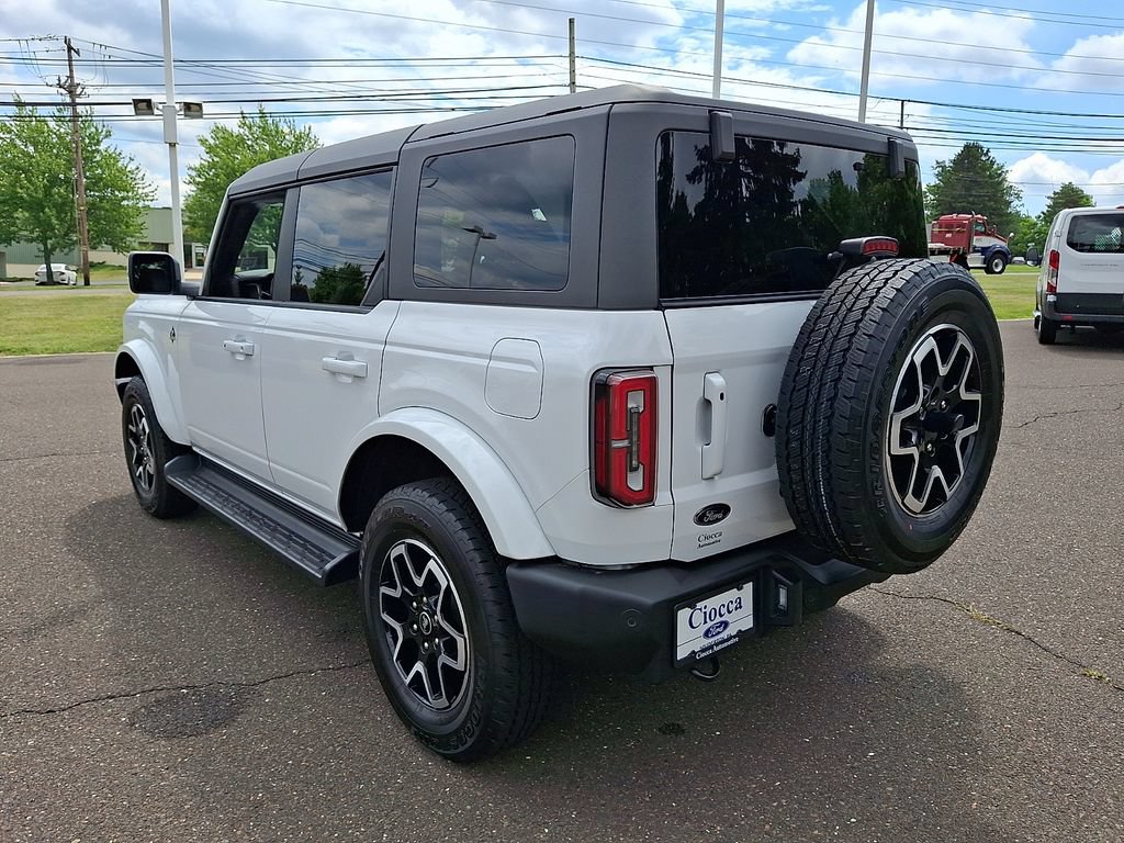 Used 2025 Ford Bronco Outer Banks AWD/4WD image 4