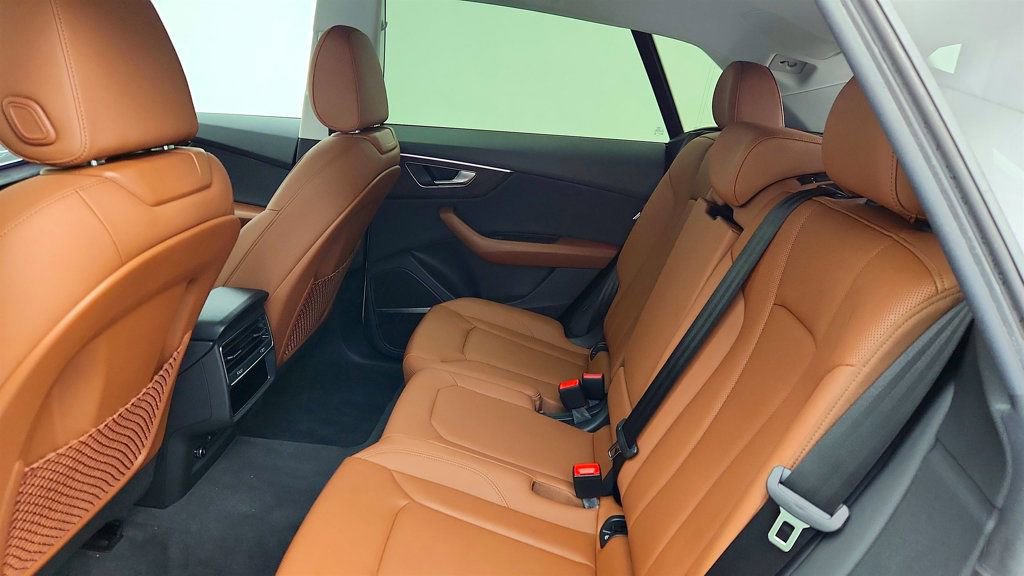 Used 2022 Audi Q8 Premium Plus w/ Premium Plus Package image 22
