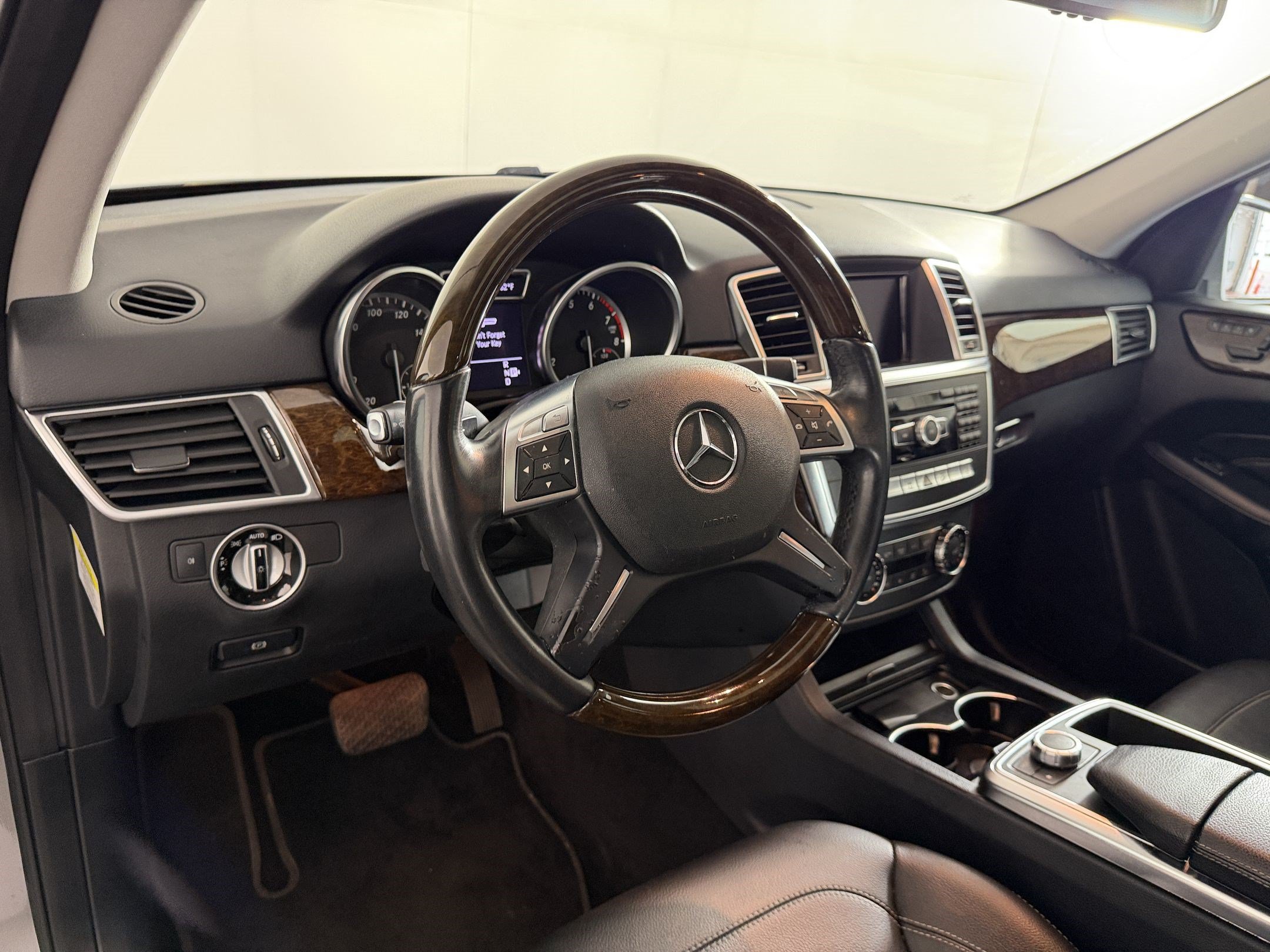 Used 2012 Mercedes-Benz ML 350 4MATIC image 4