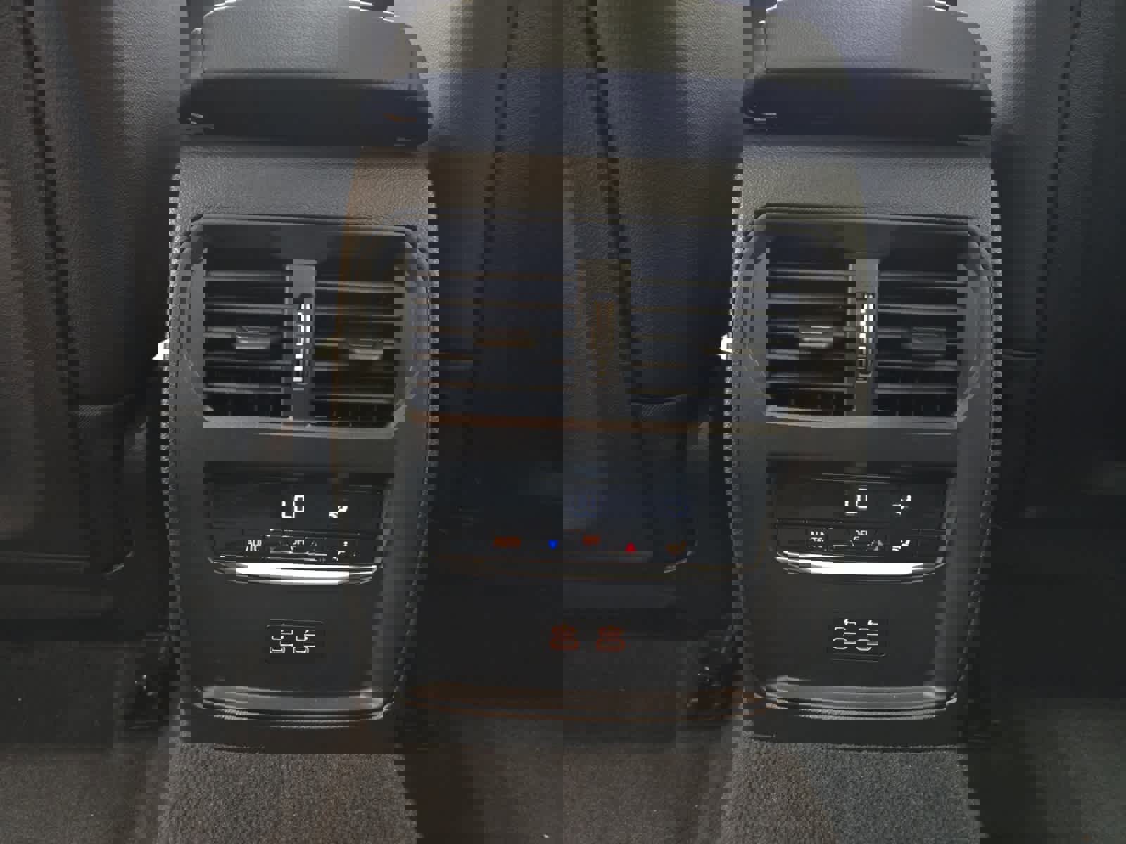 Used 2025 BMW 330i xDrive Sedan image 29