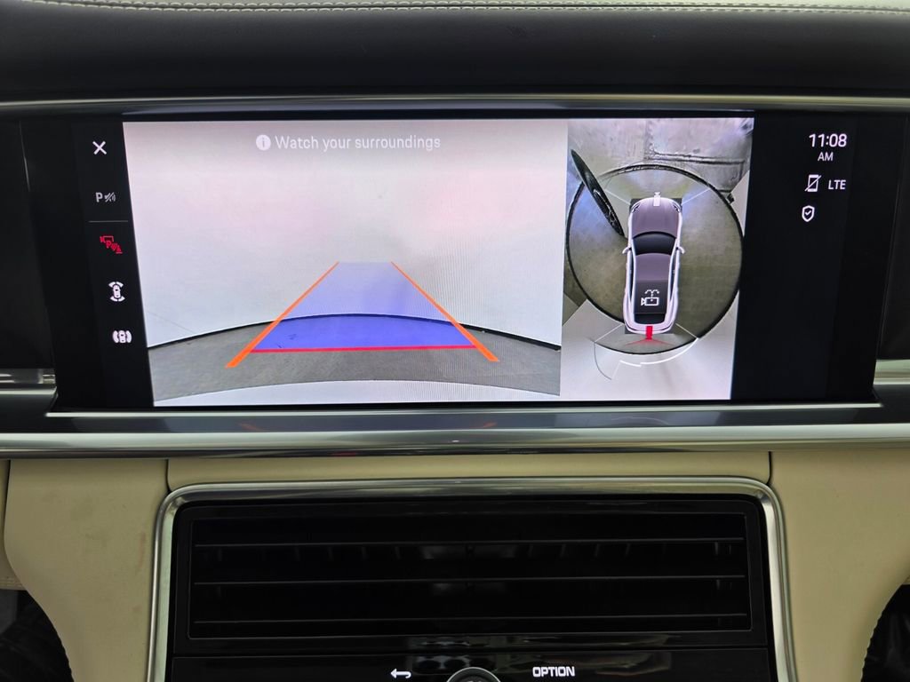 Used 2023 Porsche Panamera image 24