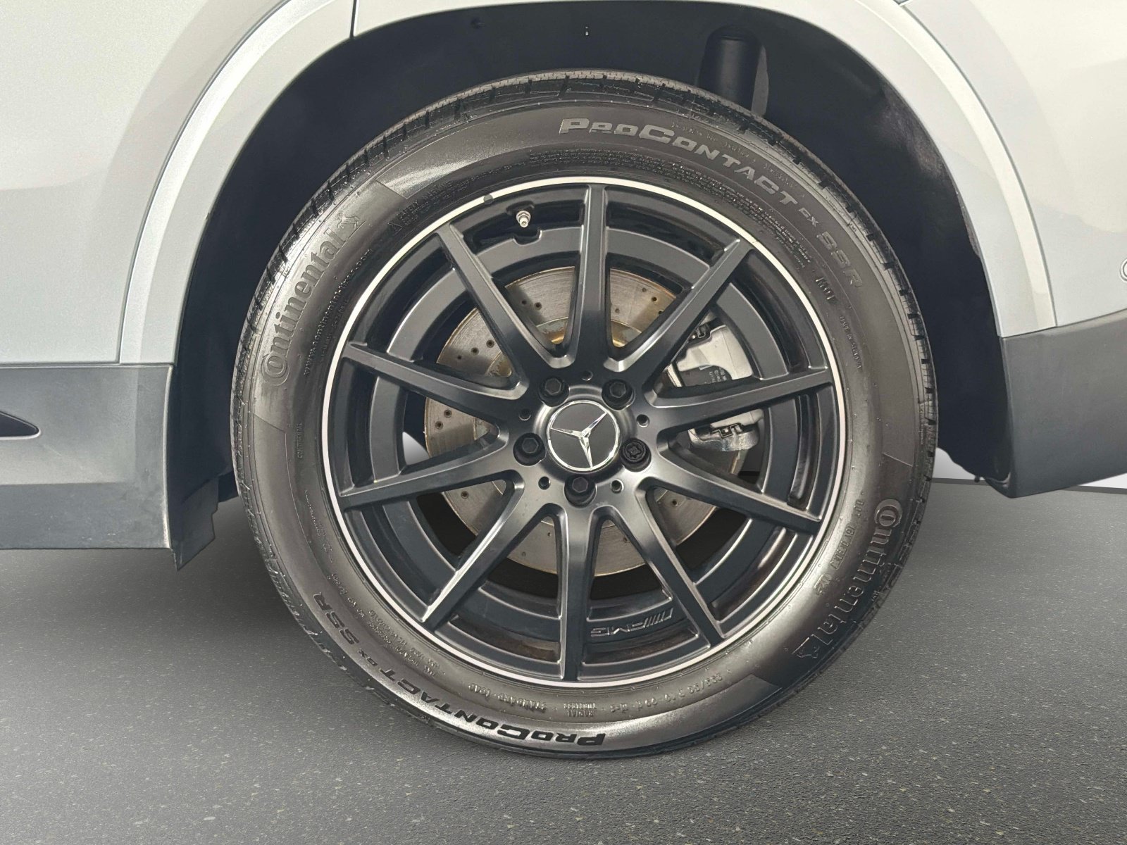 Used 2025 Mercedes-Benz GLA 35 AMG 4MATIC image 12