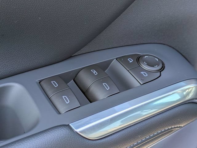 New 2026 Chevrolet Traverse LT w/ Midnight/Sport Edition FWD image 10