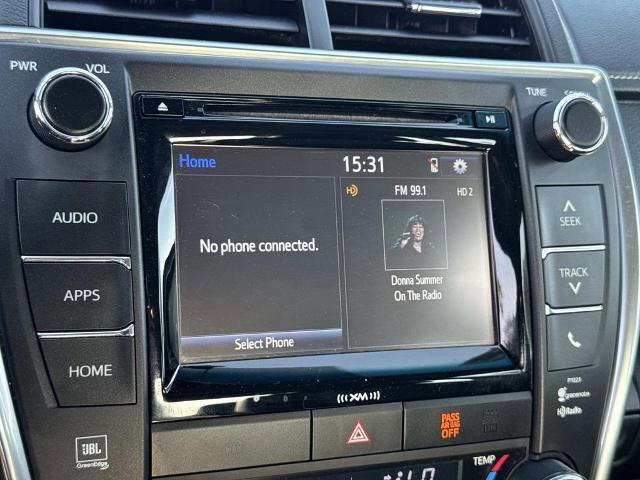 Used 2017 Toyota Camry XLE image 12