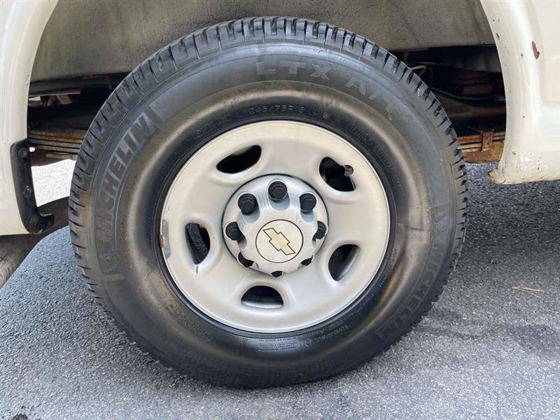 Used 2007 Chevrolet Express 3500 Extended RWD image 95