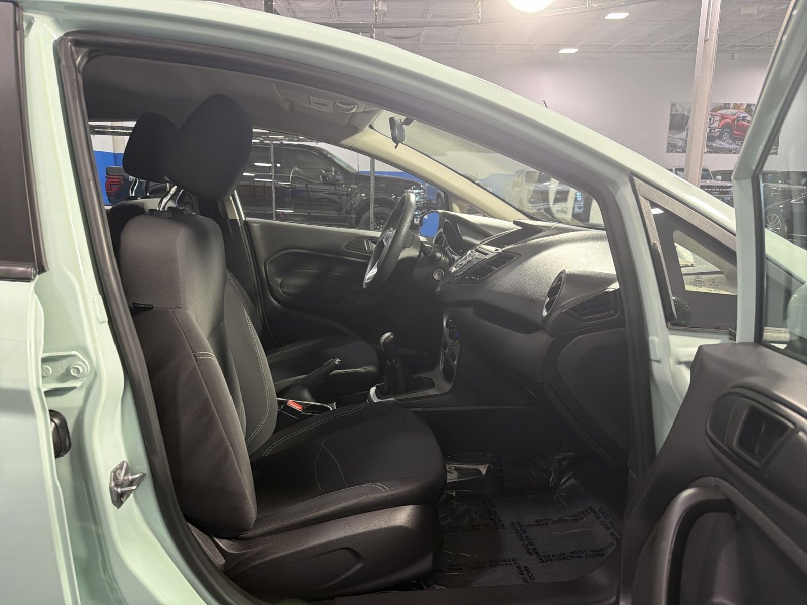 Used 2017 Ford Fiesta SE FWD image 18