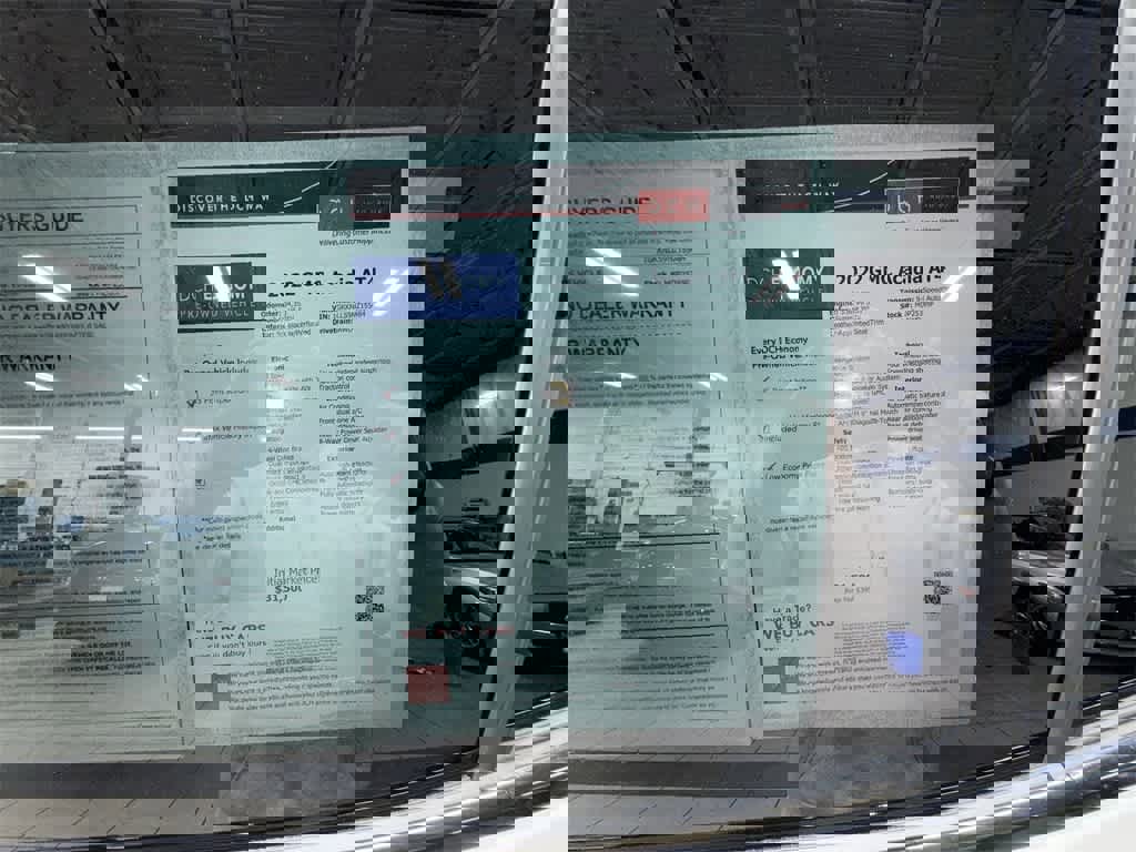 Used 2022 GMC Acadia AT4 w/ Preferred Package image 13