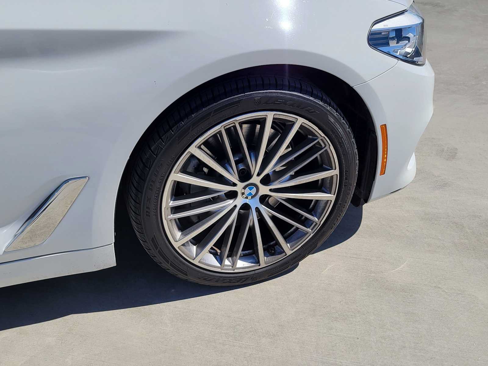 Used 2018 BMW 530i RWD image 17