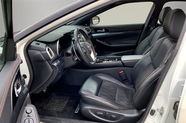 Used 2023 Nissan Maxima SR w/ Sport Mat Group image 18