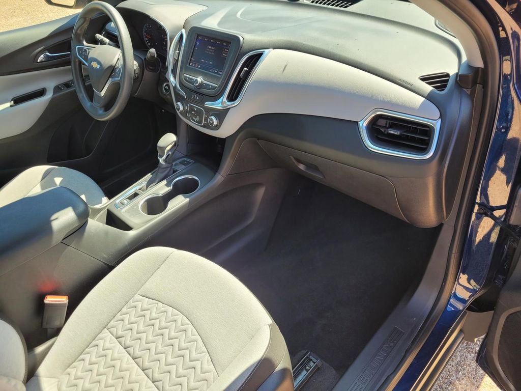 Used 2022 Chevrolet Equinox LS image 11