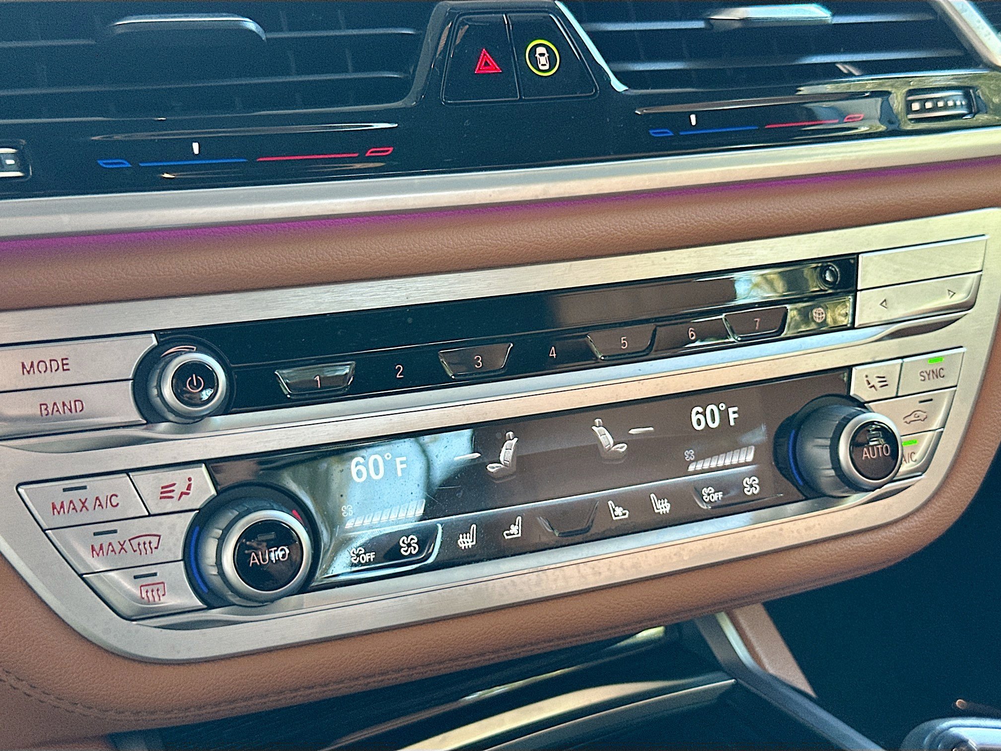 Used 2021 BMW 740i xDrive w/ M Sport Package image 16