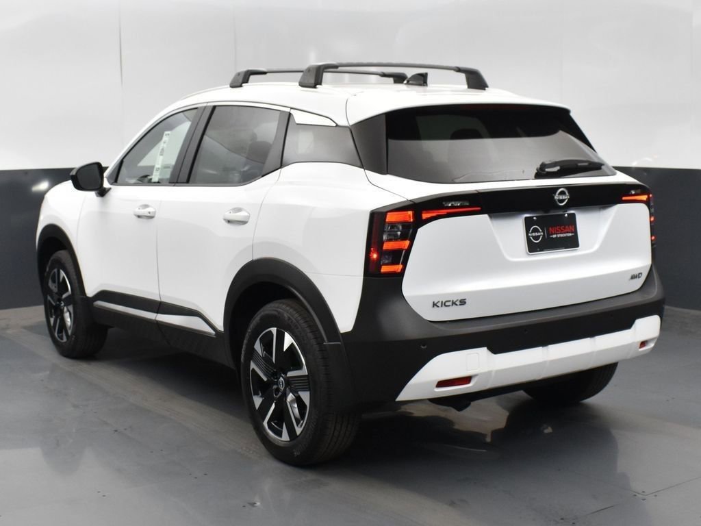 New 2026 Nissan Kicks SV w/ SV Premium Package image 6