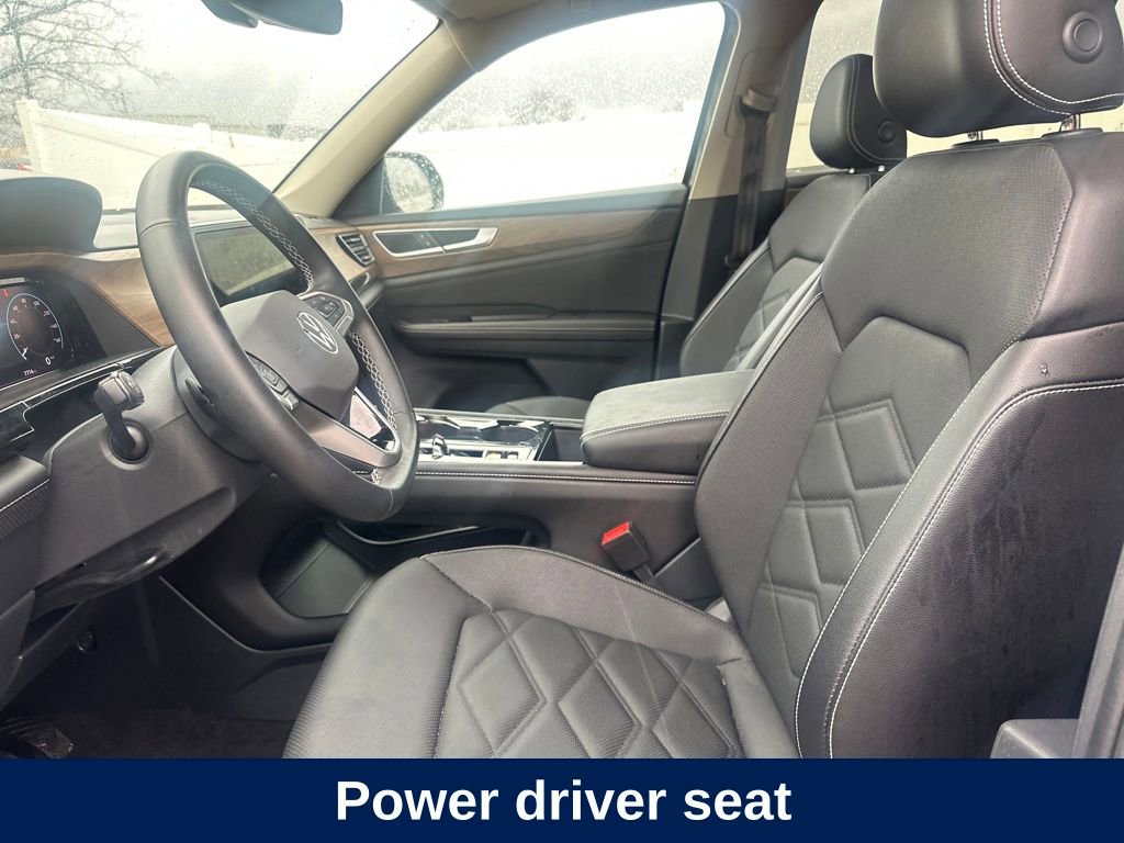 Used 2024 Volkswagen Atlas SE image 11