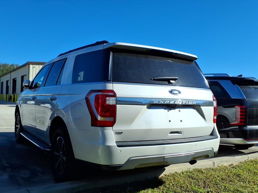 Used 2018 Ford Expedition XLT w/ Equipment Group 202A image 4