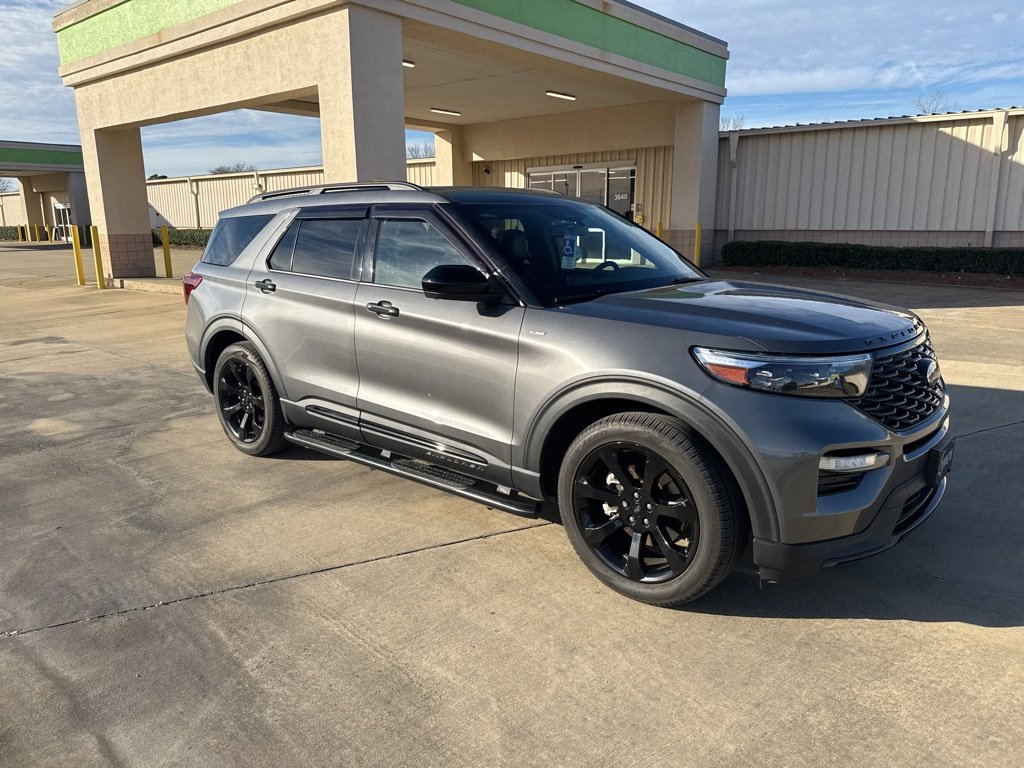 Certified 2023 Ford Explorer ST-Line w/ Class IV Trailer Tow Package image 17