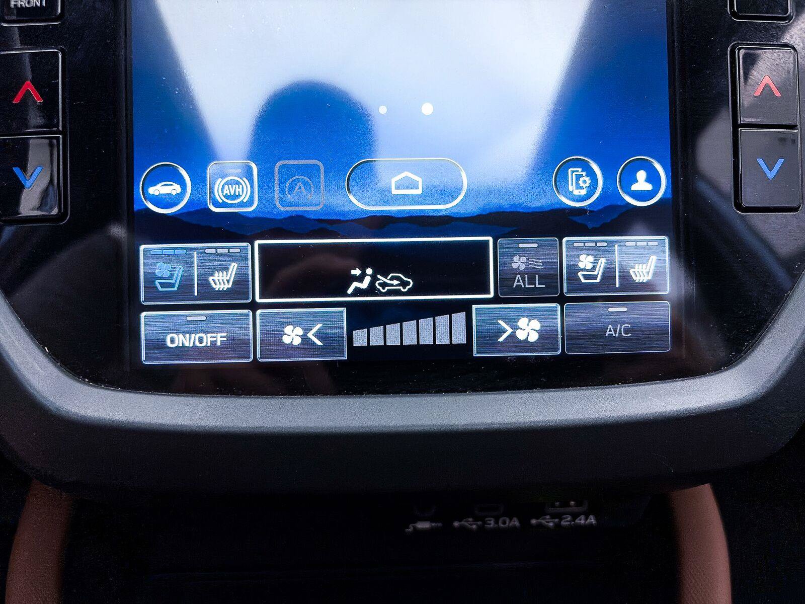 Used 2025 Subaru Forester Touring w/ Popular Package - Touring AWD/4WD image 28