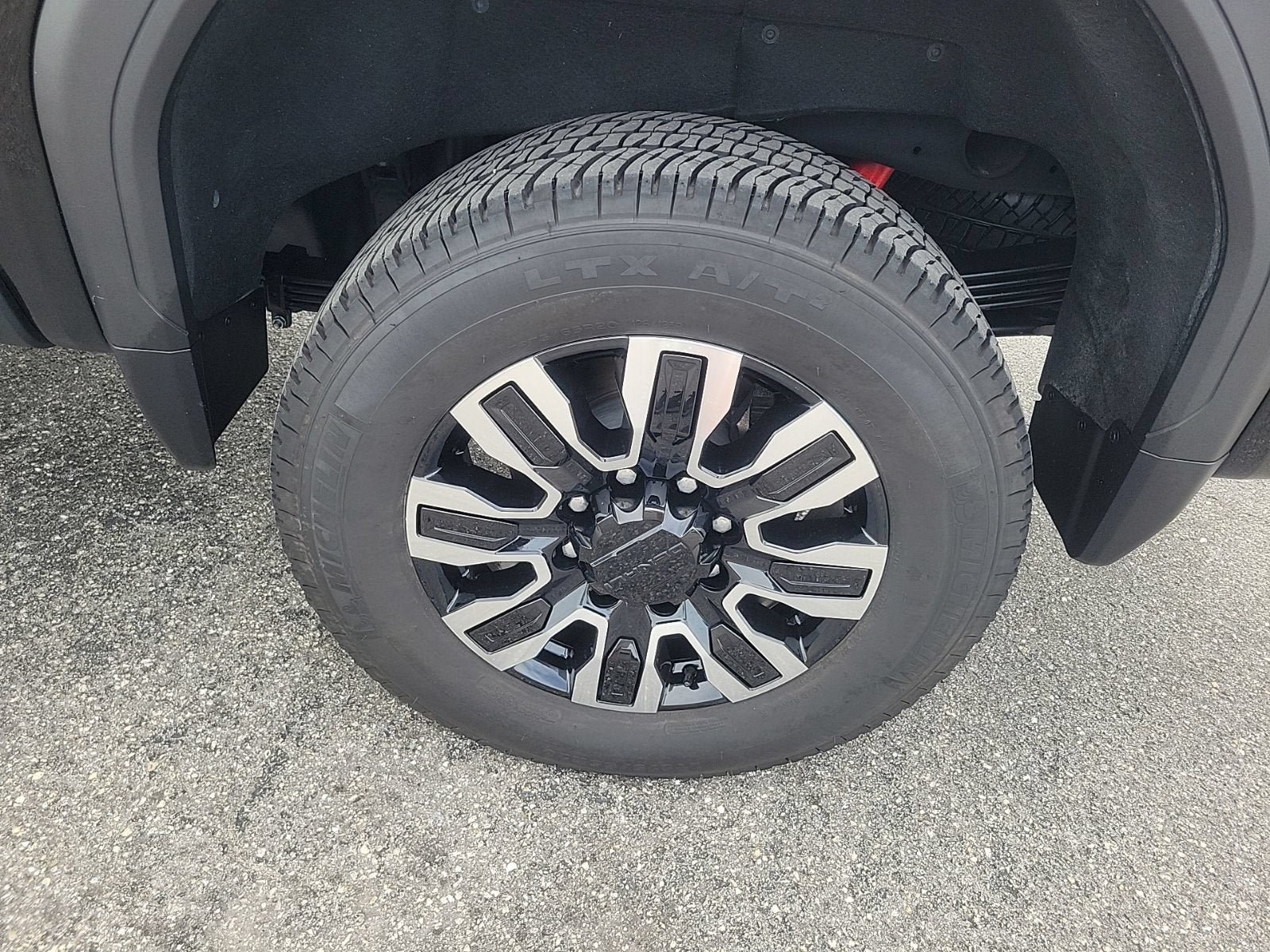 Certified 2024 GMC Sierra 2500 Denali Ultimate AWD/4WD image 9