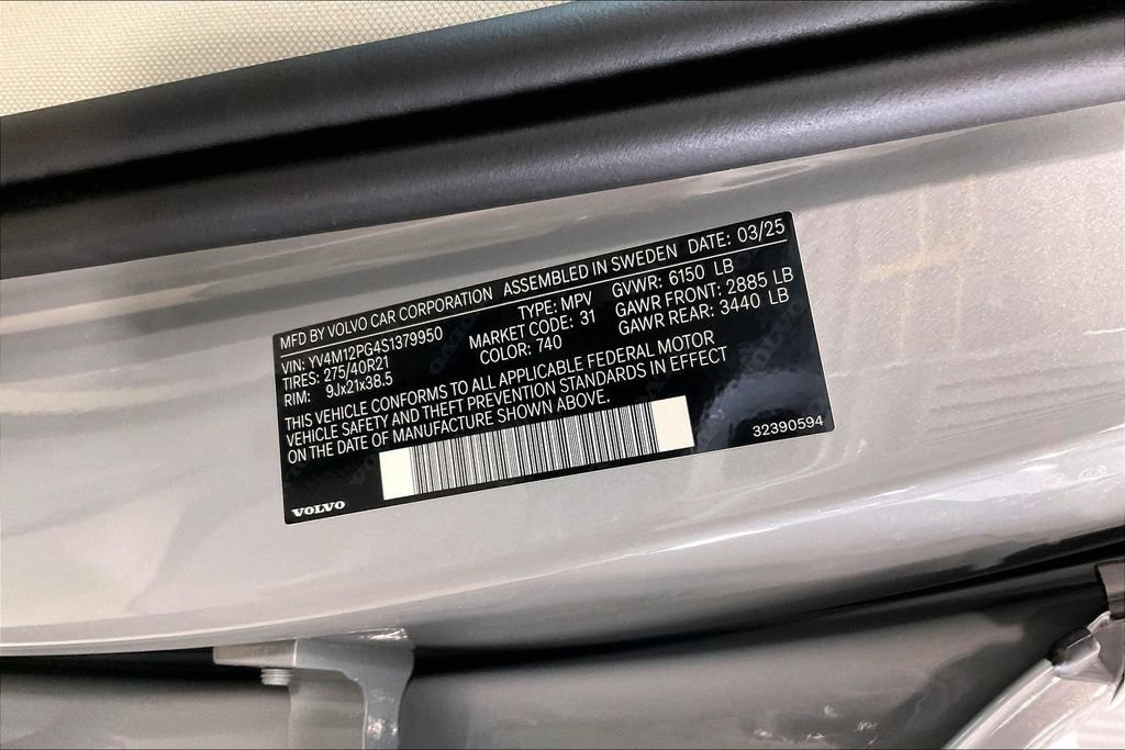 Certified 2025 Volvo XC90 B5 Ultra AWD/4WD image 20