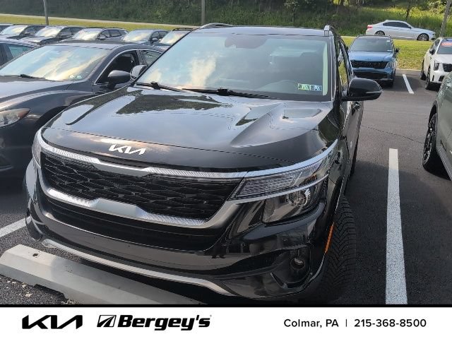 Certified 2022 Kia Seltos EX AWD/4WD image 3