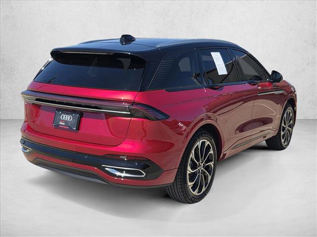 Used 2025 Lincoln Nautilus Reserve image 5