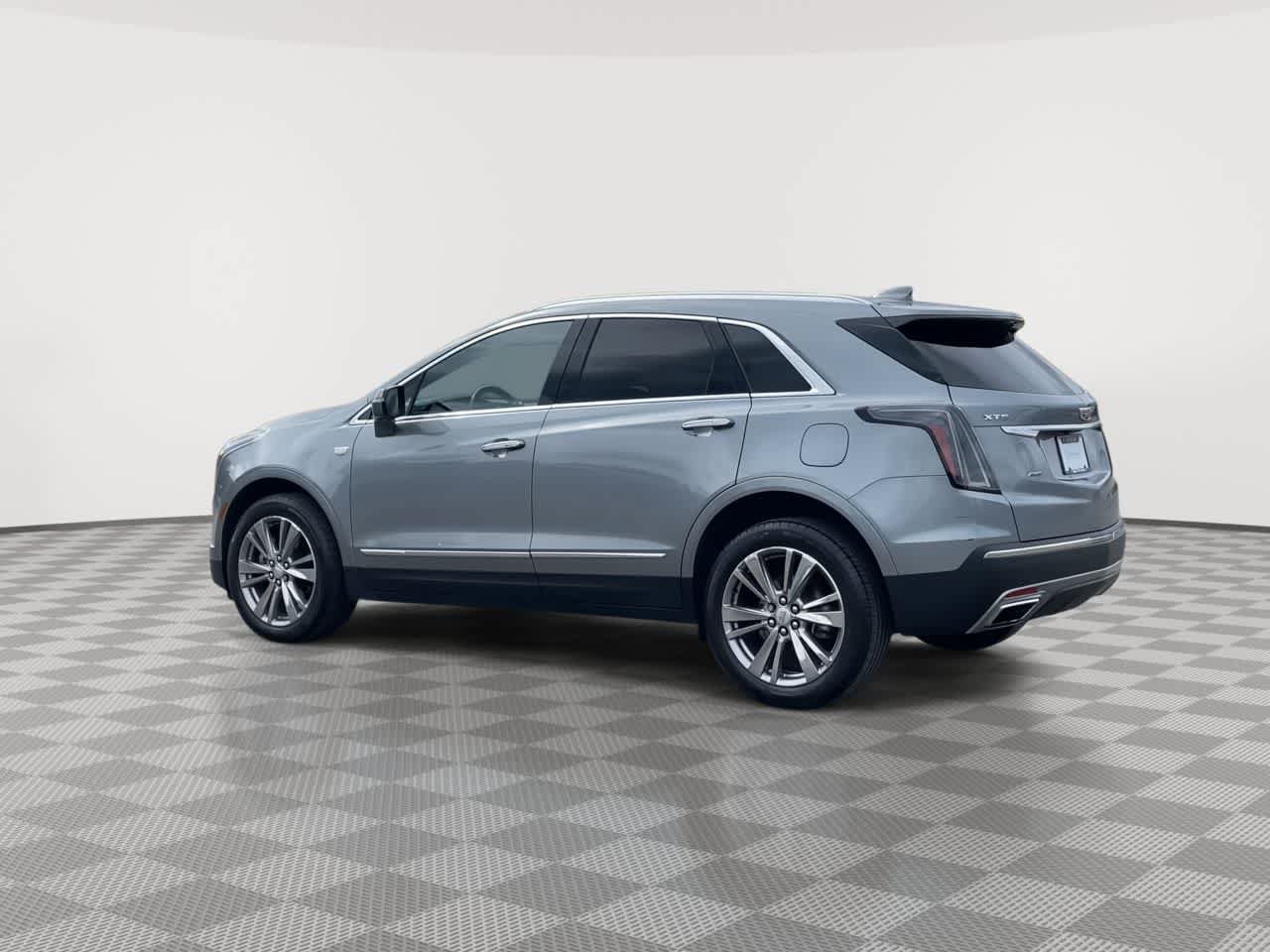 Certified 2024 Cadillac XT5 Premium Luxury AWD/4WD image 6