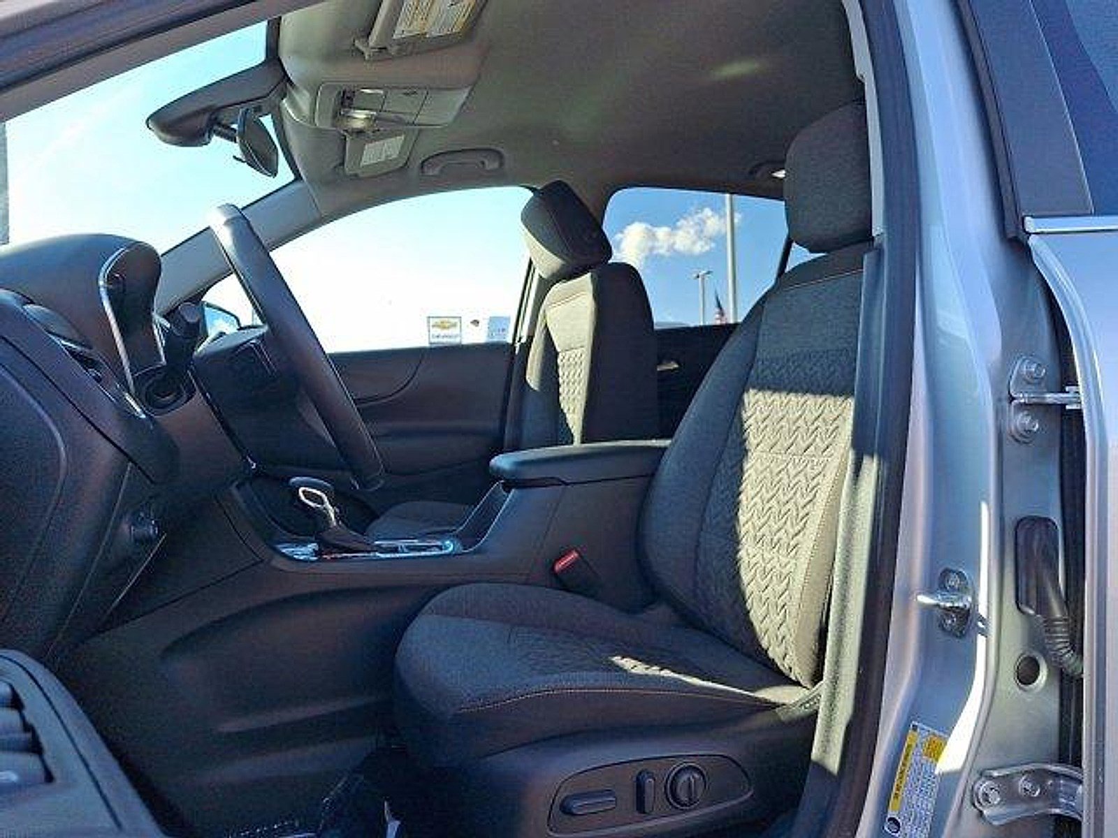 Used 2022 Chevrolet Equinox LT image 13