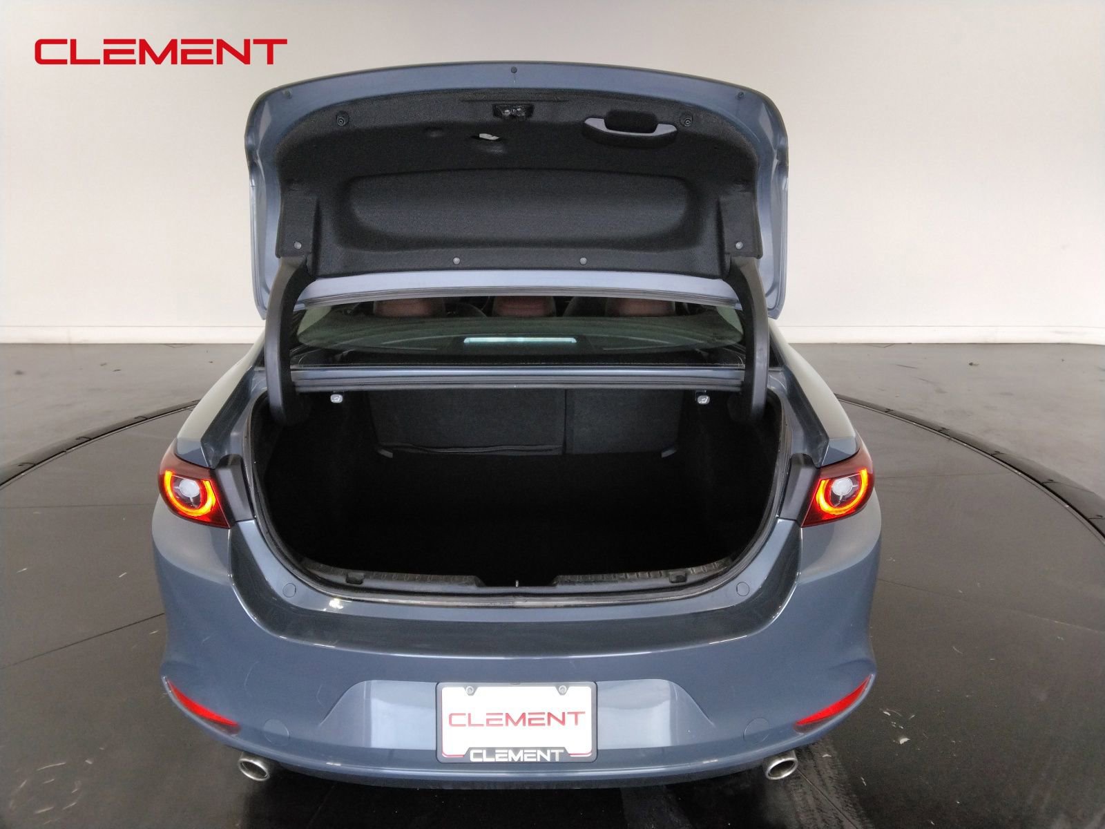 Used 2024 MAZDA MAZDA3 s image 8