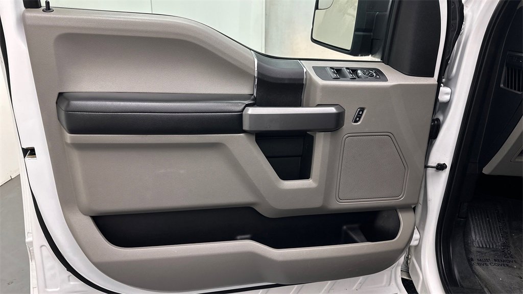 Used 2020 Ford F150 XLT w/ Trailer Tow Package image 12