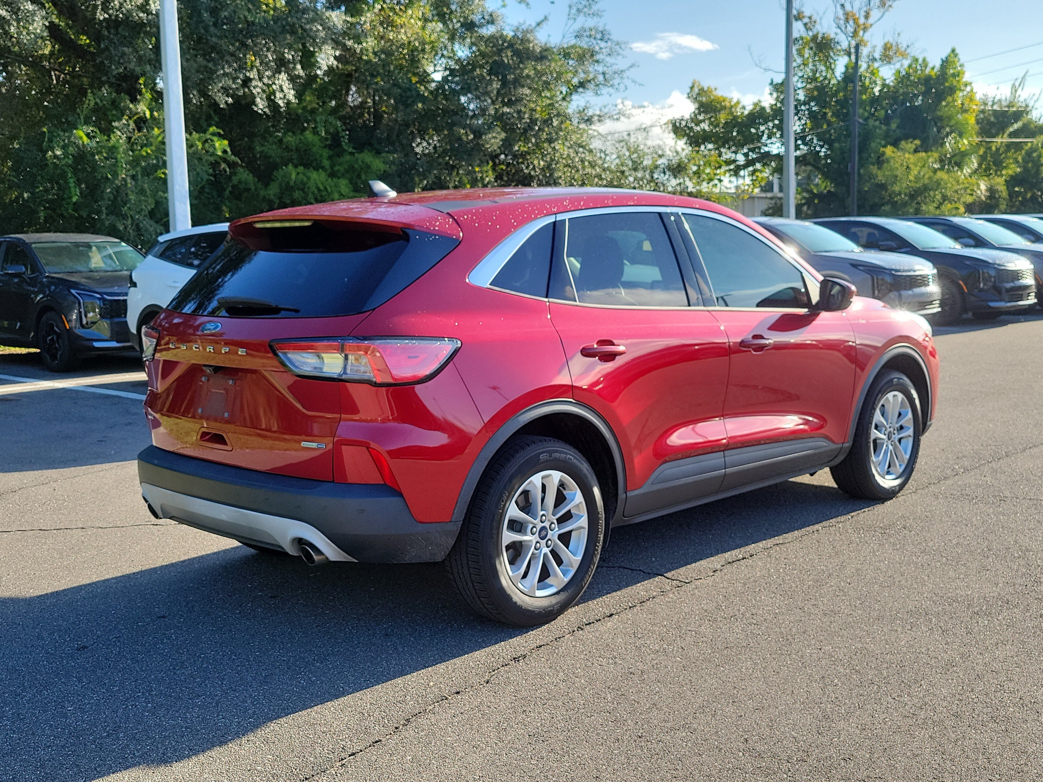 Used 2020 Ford Escape SE AWD/4WD image 6