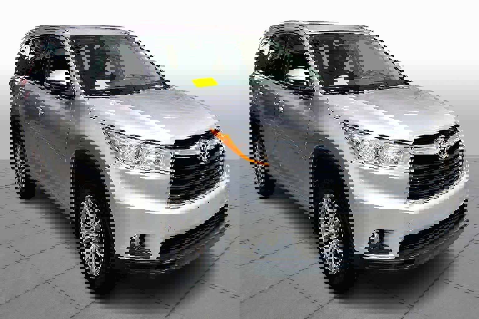 Used 2014 Toyota Highlander XLE image 3