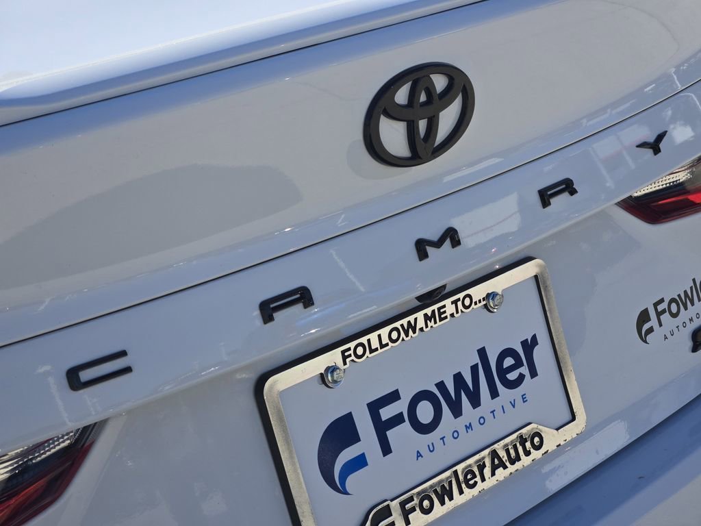 Used 2026 Toyota Camry SE w/ Multimedia Upgrade Package FWD image 11