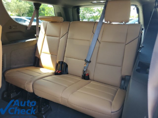 Used 2025 Cadillac Escalade ESV Premium Luxury RWD image 13