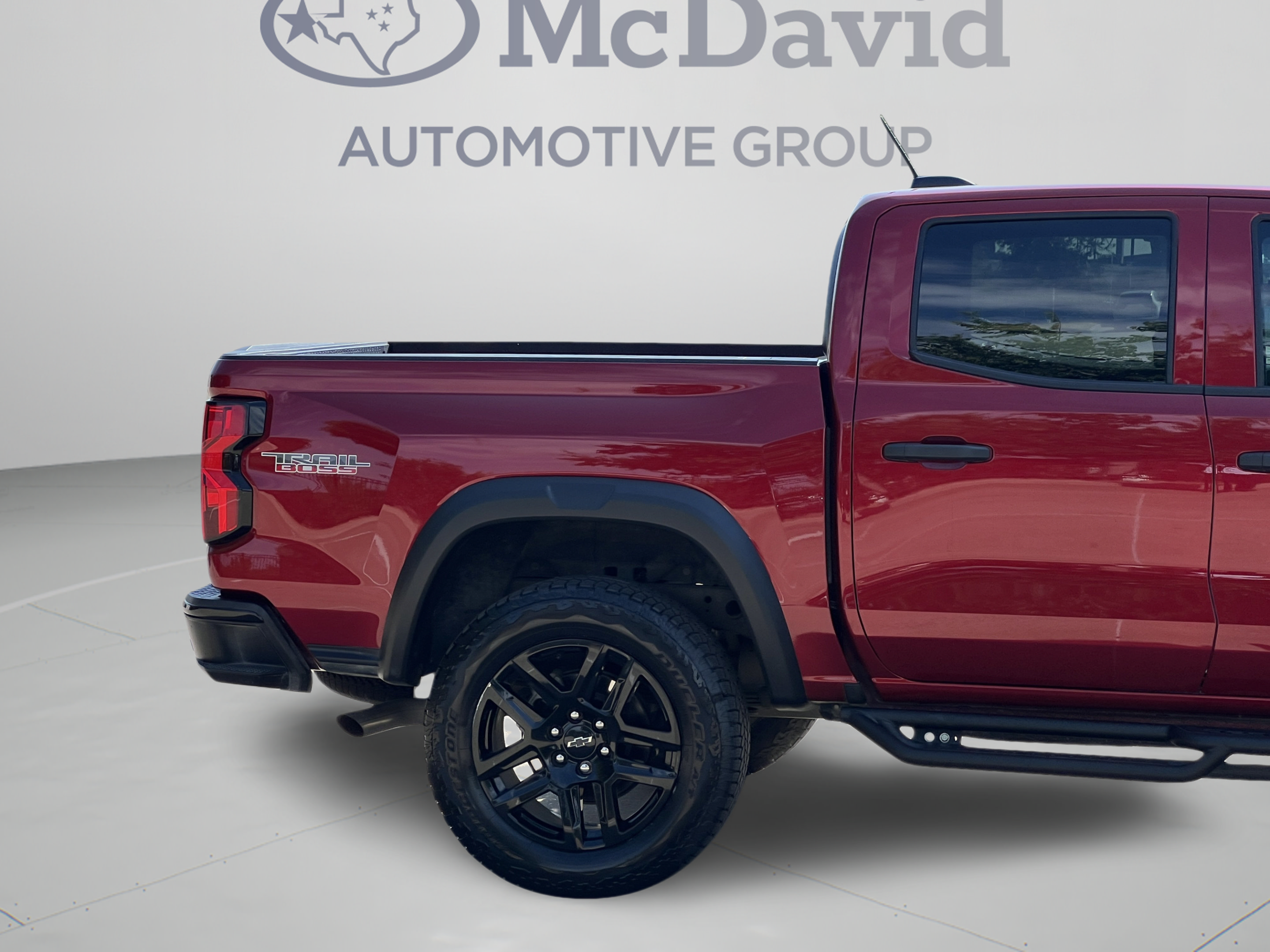 Used 2025 Chevrolet Colorado Trail Boss AWD/4WD image 29